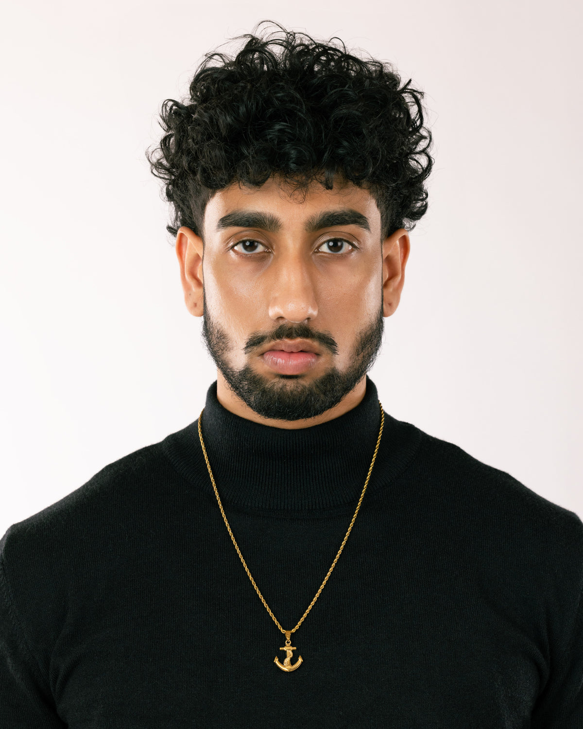 ELITE — Anchor Pendant Necklace