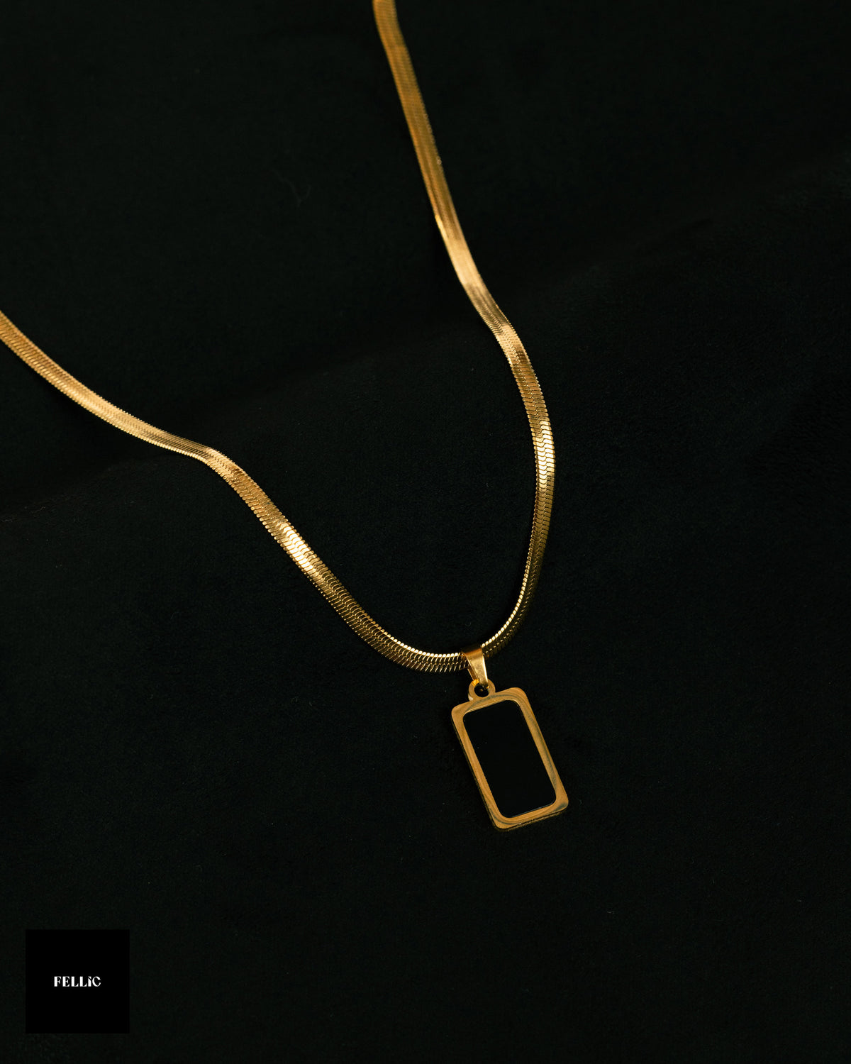 ACE — Black Pendant Necklace