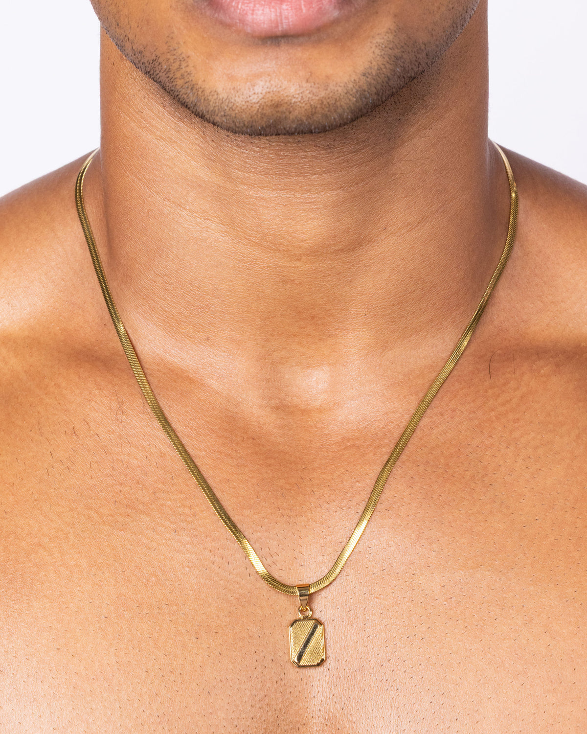 CREST — Gold Pendant Necklace