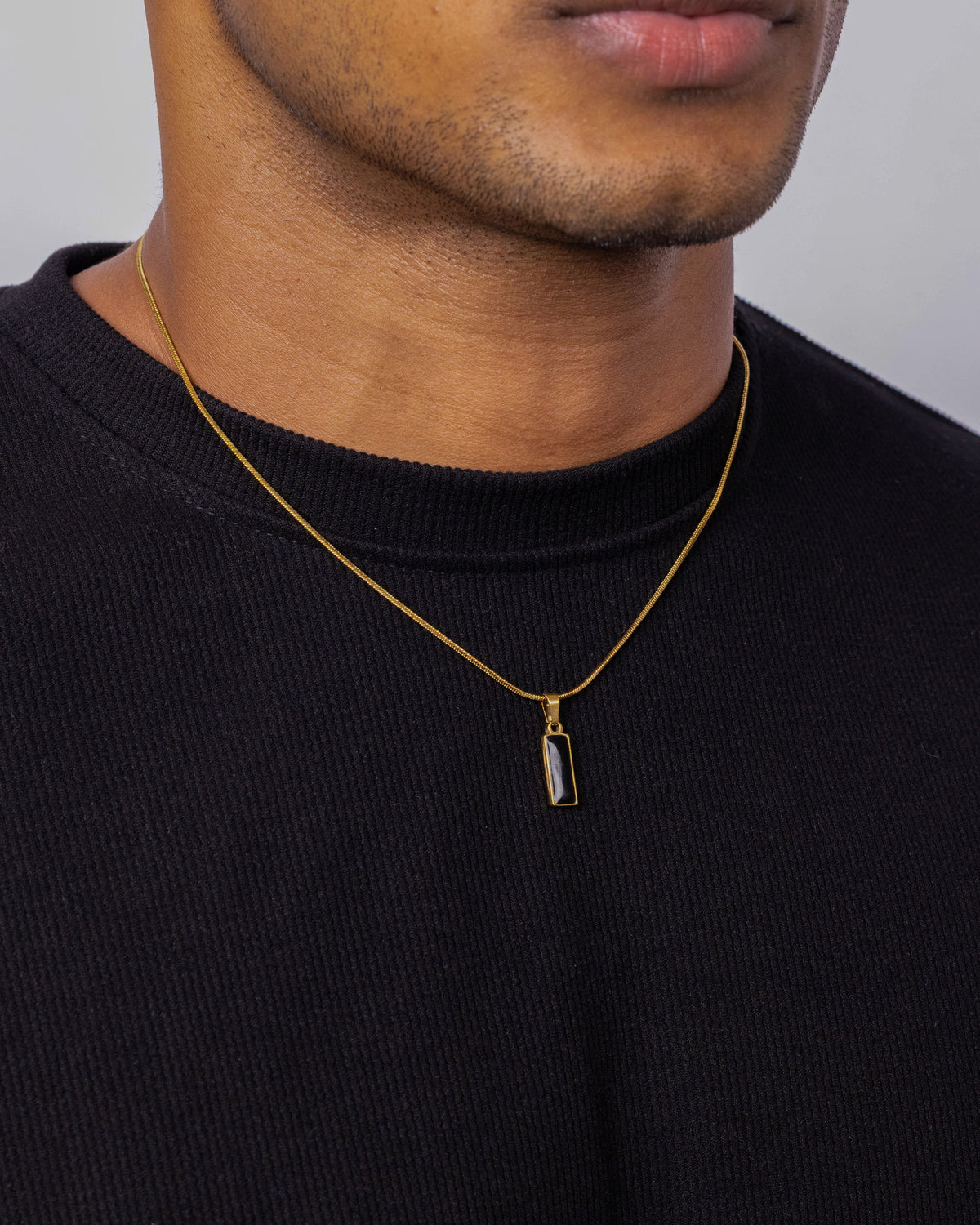 VANTA — Black Tag Pendant Necklace