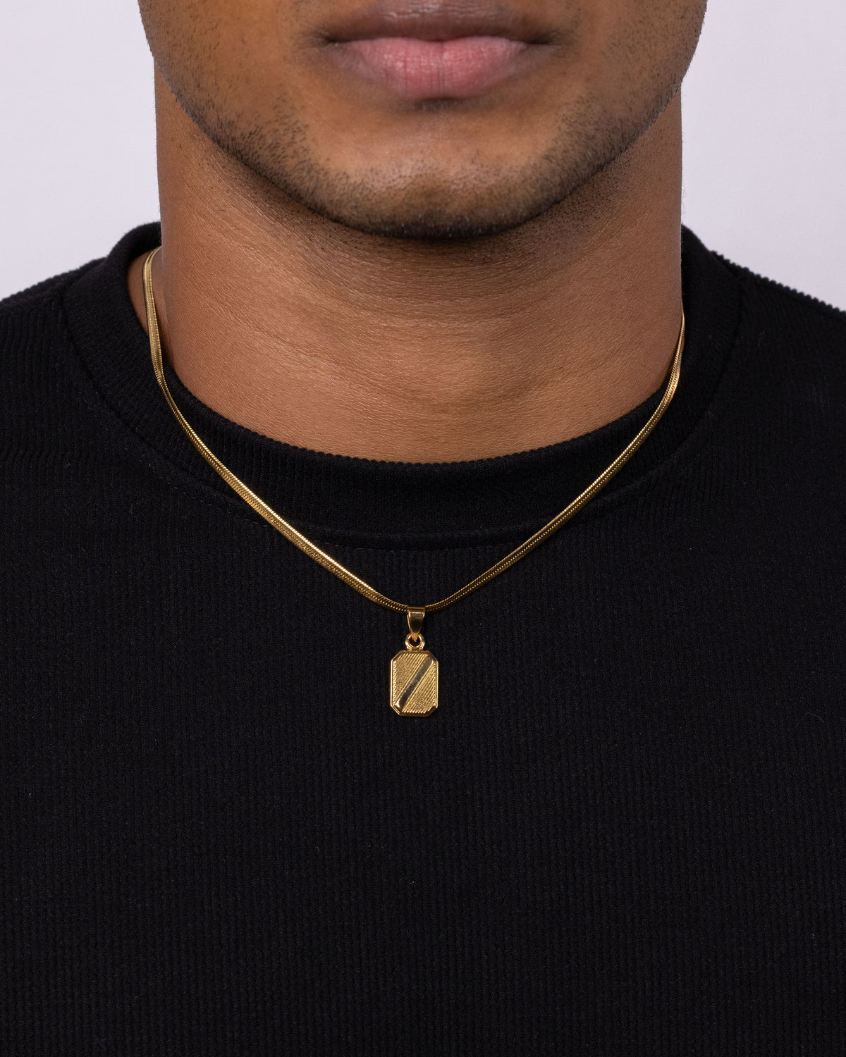 CREST — Gold Pendant Necklace