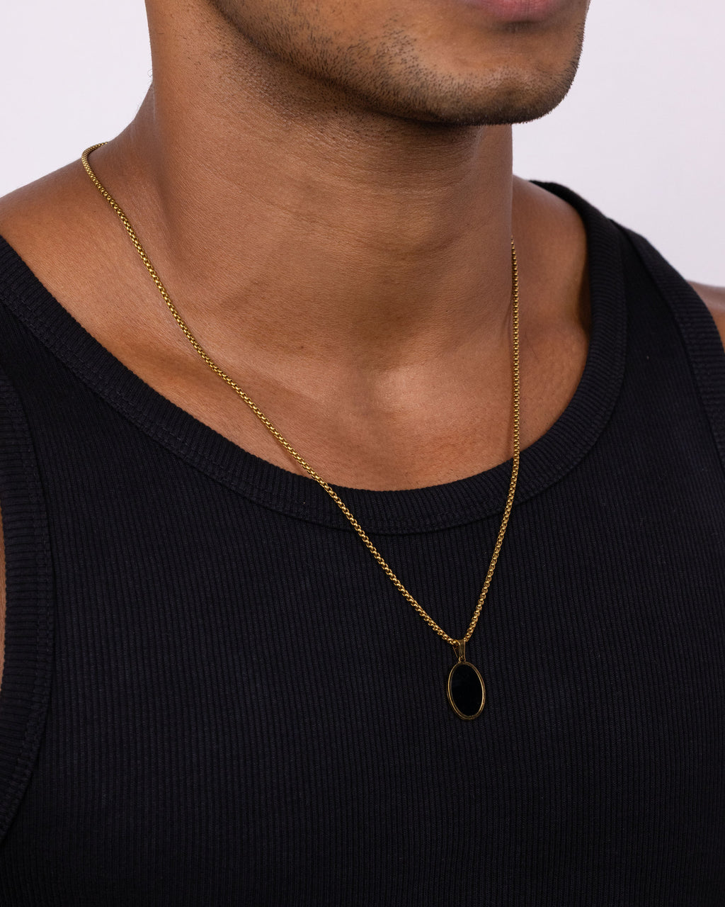OVAL — Black Pendant Necklace