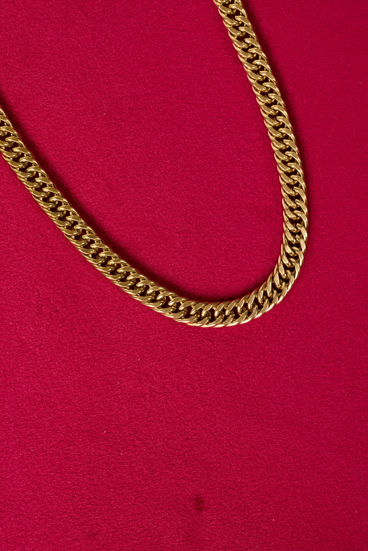 CUBAN — Gold Chain
